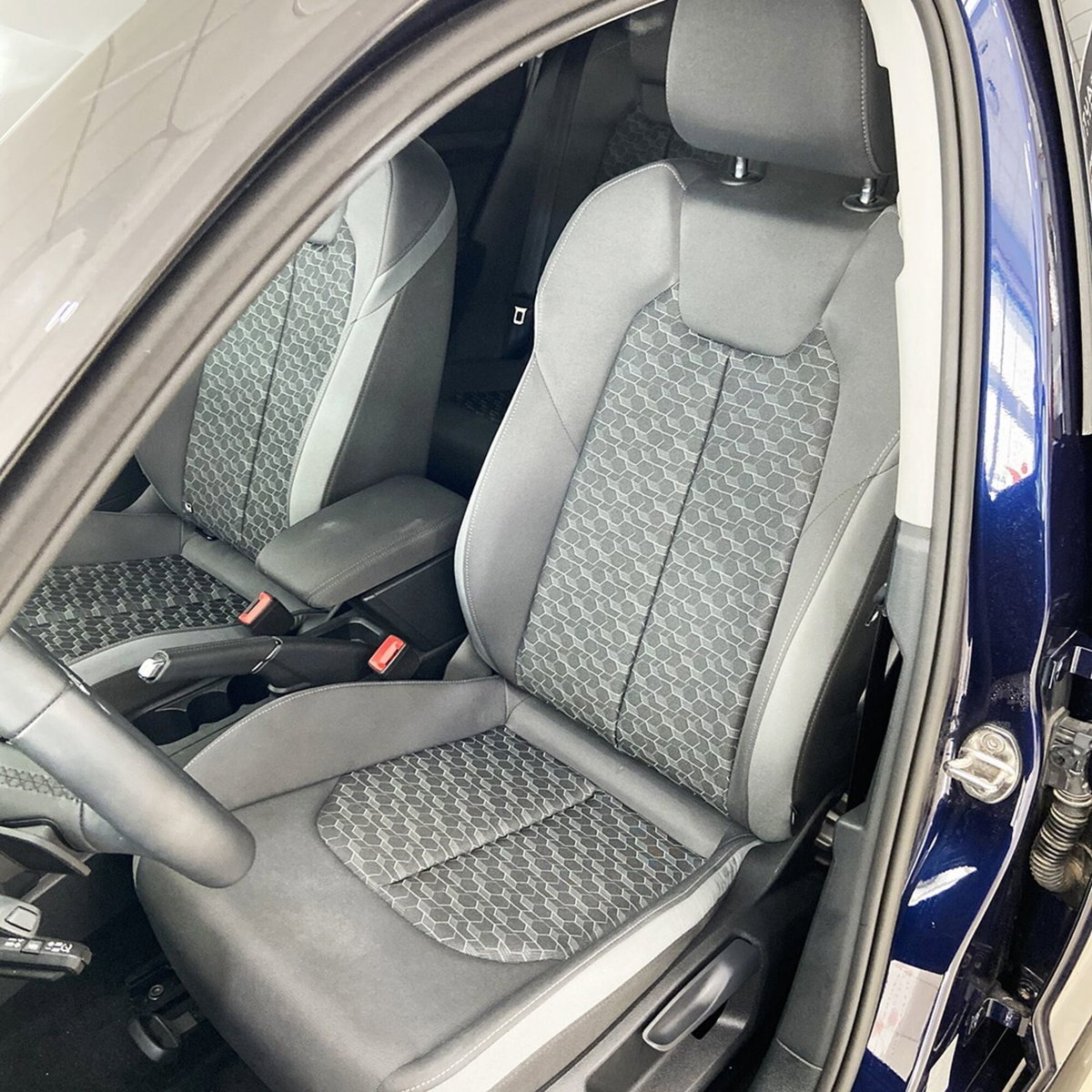 Audi A1 Sportback 30 TFSI S tronic Identity Black (10)