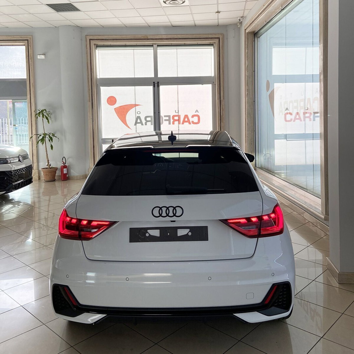 Audi A1 Sportback 30 TFSI S tronic Identity Black (4)