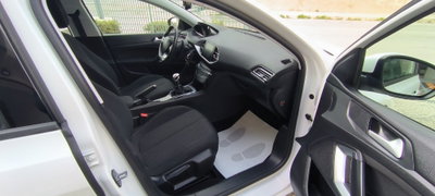 Peugeot 308 SW BlueHDi 130 S&S Allure (15)