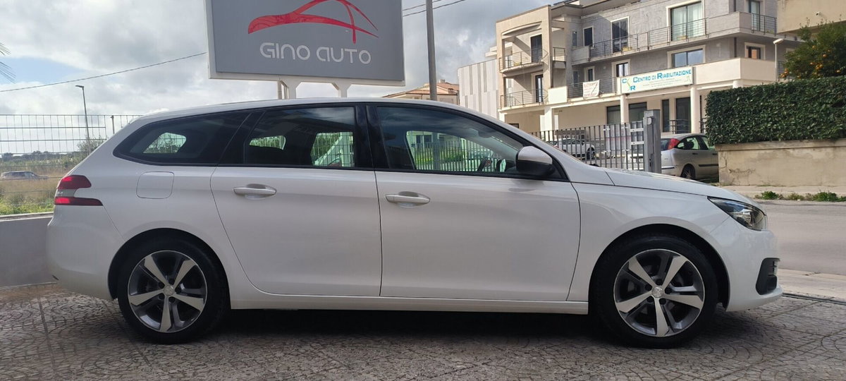 Peugeot 308 SW BlueHDi 130 S&S Allure (5)