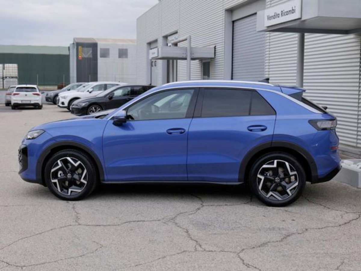 Volkswagen T-Roc 1.5 etsi R-Line 150cv dsg (2)
