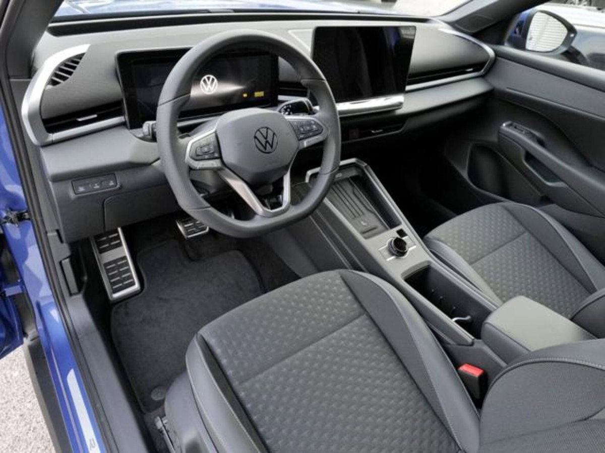 Volkswagen T-Roc 1.5 etsi R-Line 150cv dsg (6)