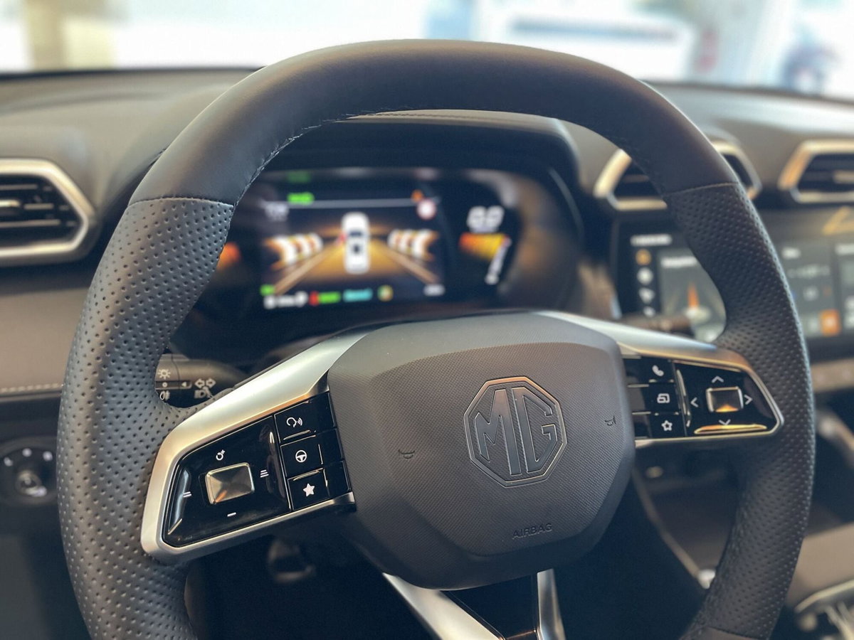 Mg ZS 1.5 hybrid+ Luxury auto (12)