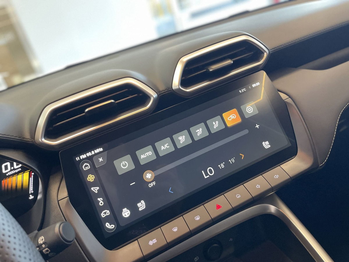 Mg ZS 1.5 hybrid+ Luxury auto (17)