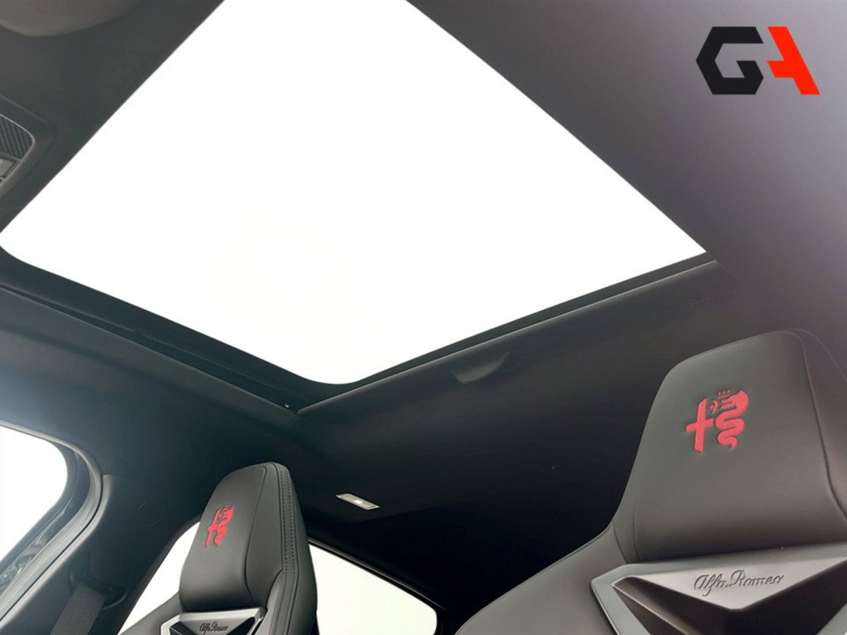 Alfa Romeo Junior 1.2 ibrida Speciale 145cv edct6 (13)