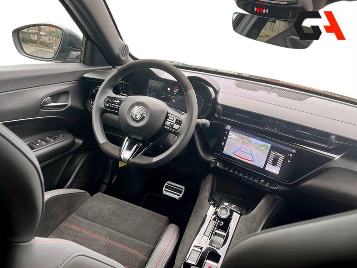 Alfa Romeo Junior 1.2 ibrida Speciale 145cv edct6 (18)