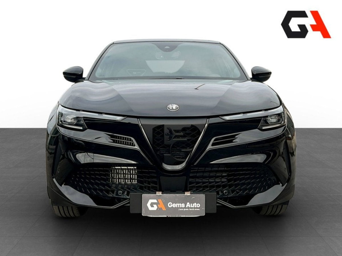 Alfa Romeo Junior 1.2 ibrida Speciale 145cv edct6 (2)