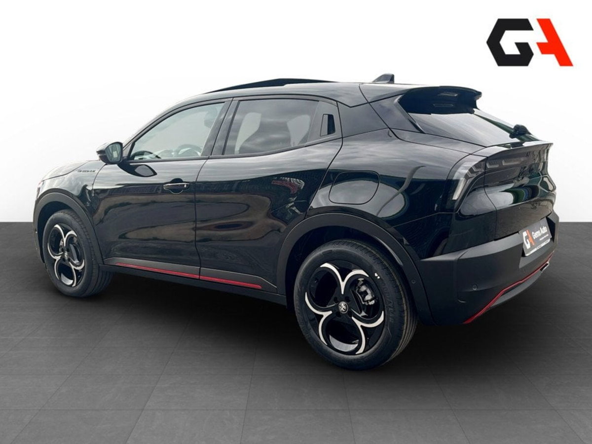 Alfa Romeo Junior 1.2 ibrida Speciale 145cv edct6 (5)