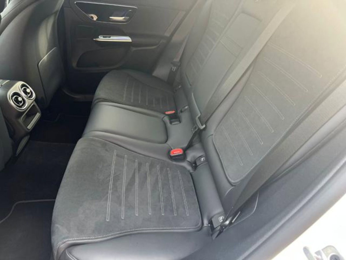 Mercedes-Benz GLC 220 d 4Matic Mild Hybrid AMG Premium Plus (14)