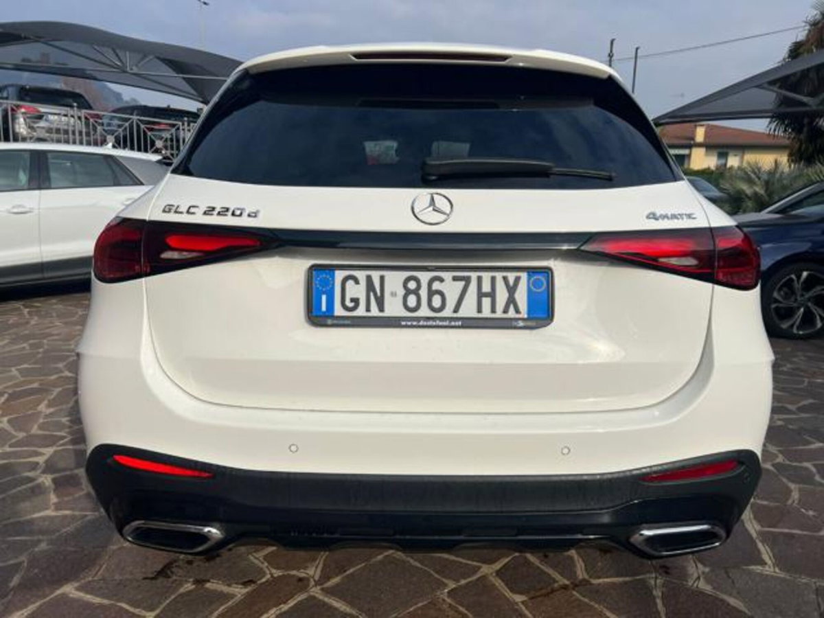 Mercedes-Benz GLC 220 d 4Matic Mild Hybrid AMG Premium Plus (4)