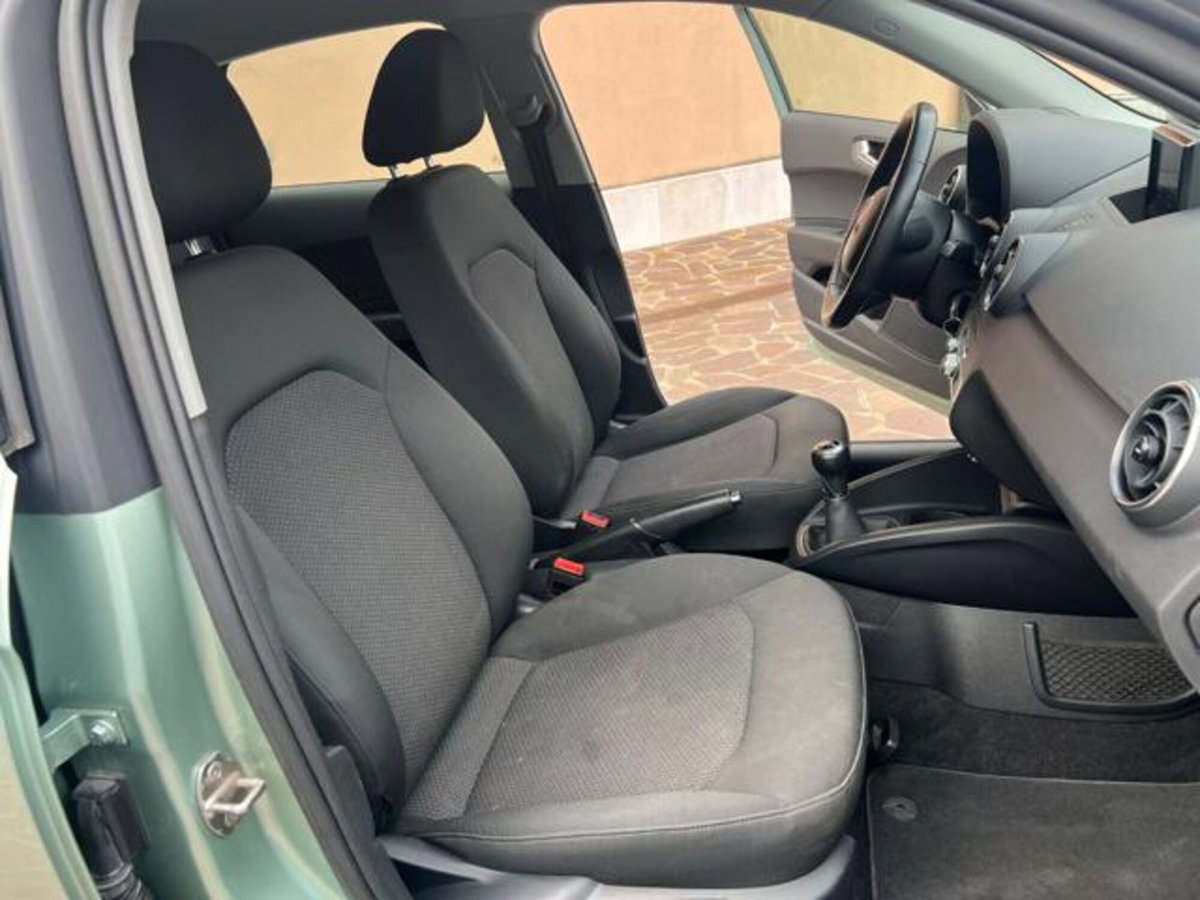 Audi A1 Sportback 1.4 TDI Sport (11)