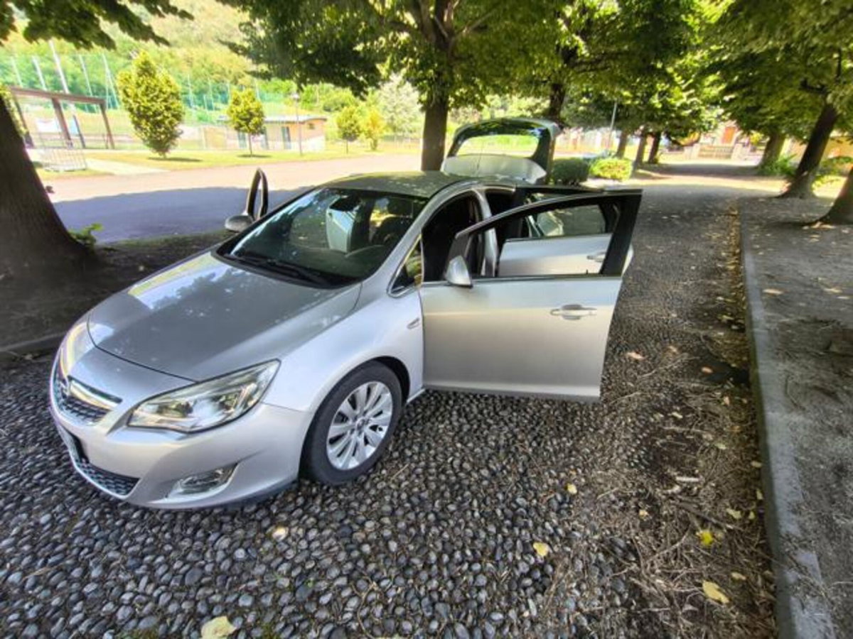 Opel Astra 1.7 CDTI 110CV 5 porte Elective (10)