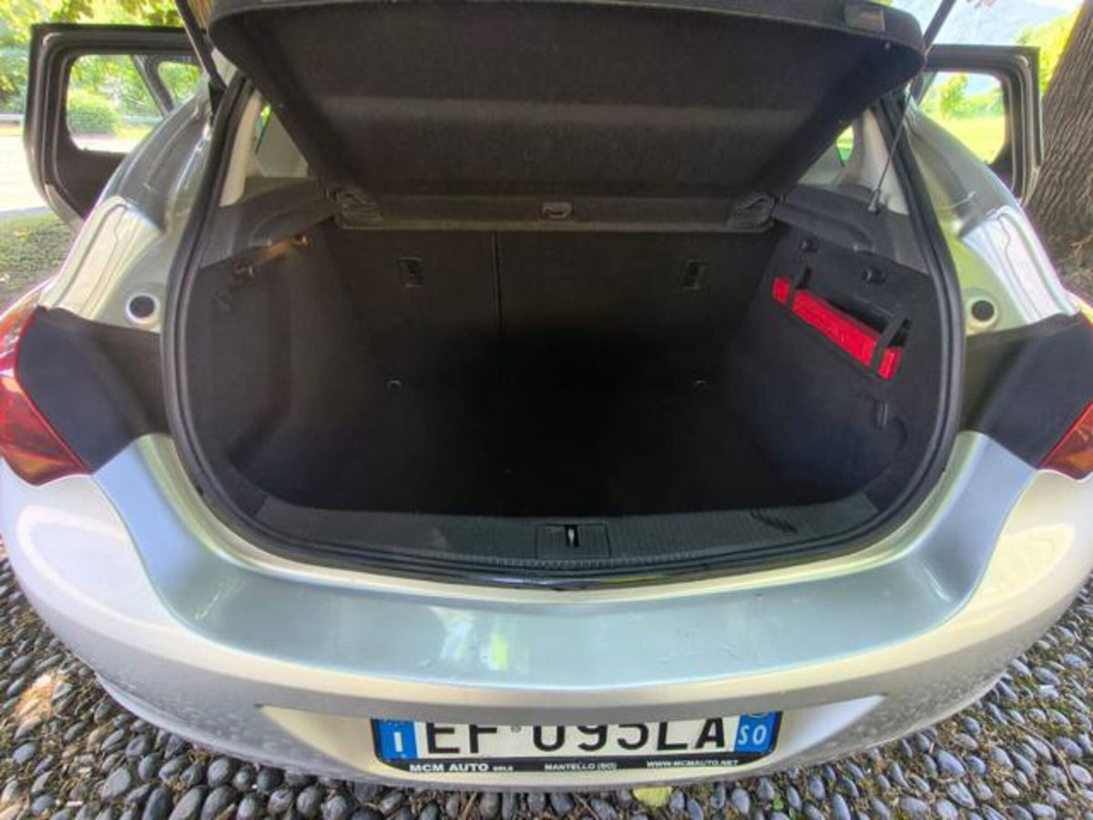 Opel Astra 1.7 CDTI 110CV 5 porte Elective (12)