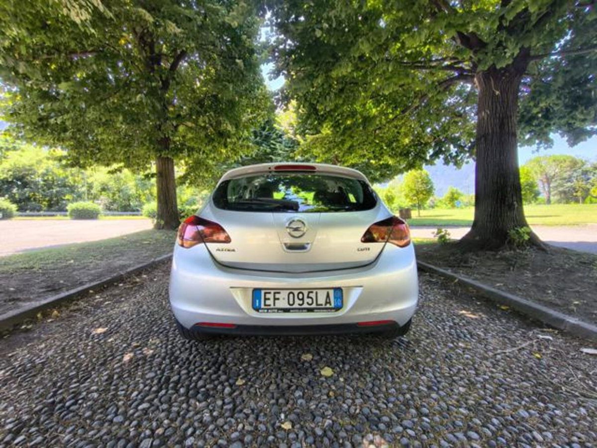 Opel Astra 1.7 CDTI 110CV 5 porte Elective (7)