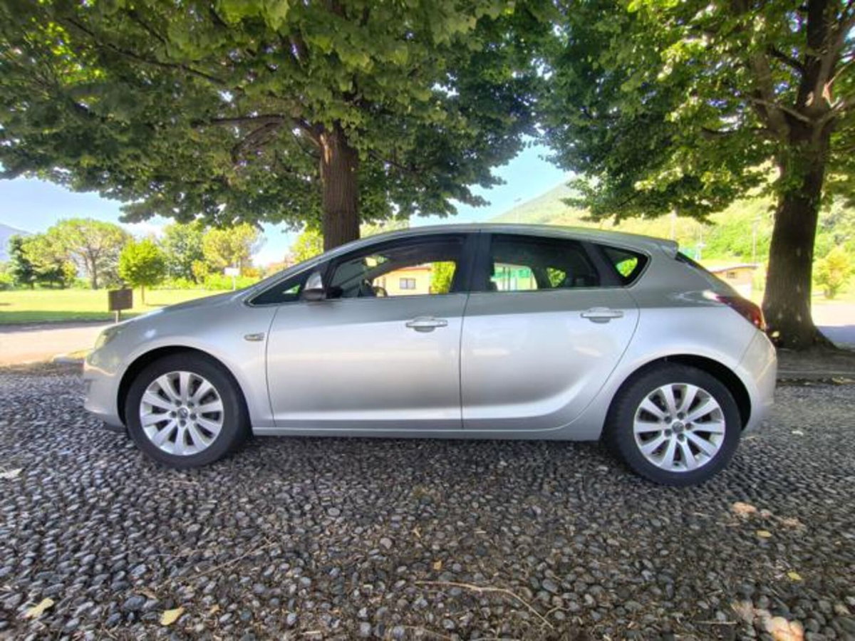 Opel Astra 1.7 CDTI 110CV 5 porte Elective (9)