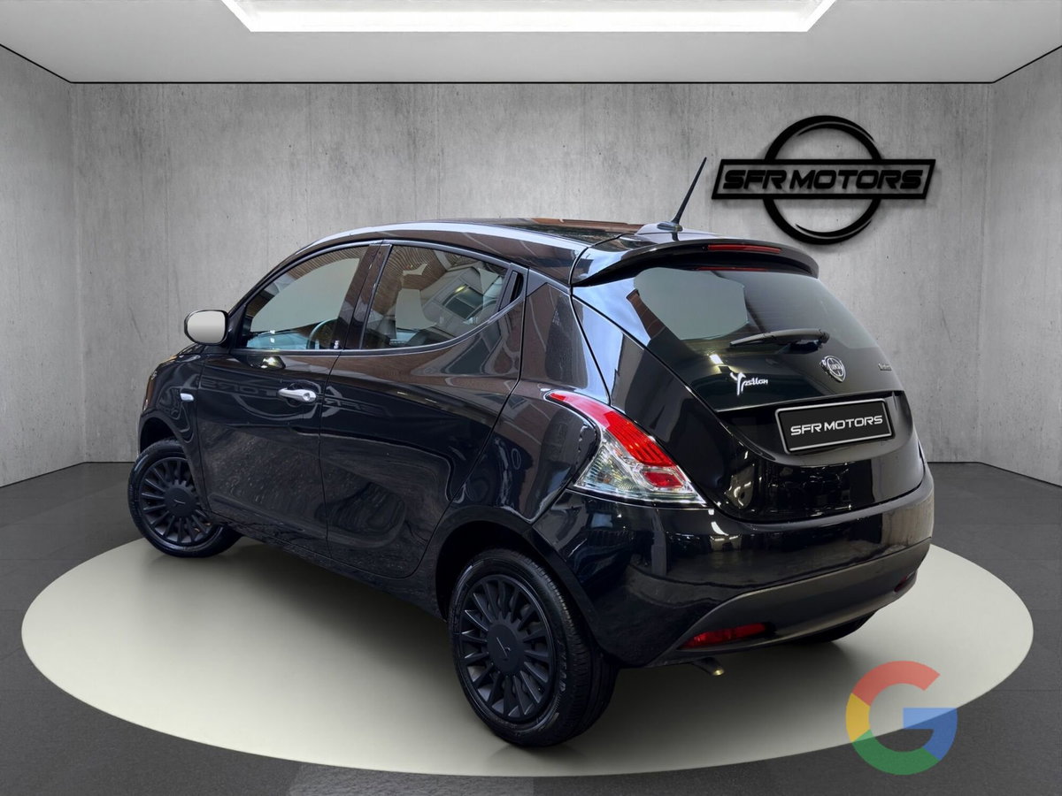 Lancia Ypsilon 1.0 FireFly 5 porte S&S Hybrid Gold Plus (6)