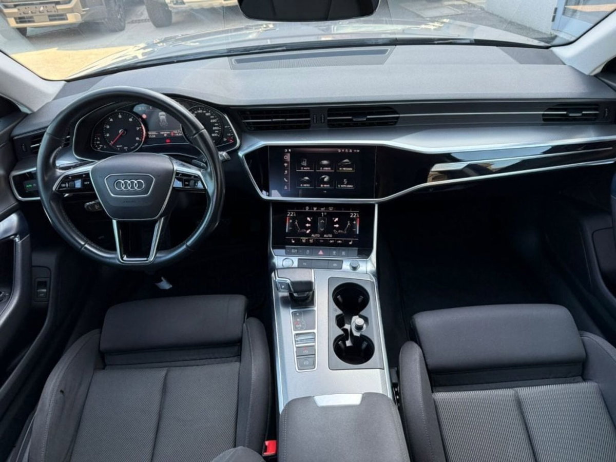 Audi A4 Avant 45 TFSI quattro S tronic Business Advanced (15)