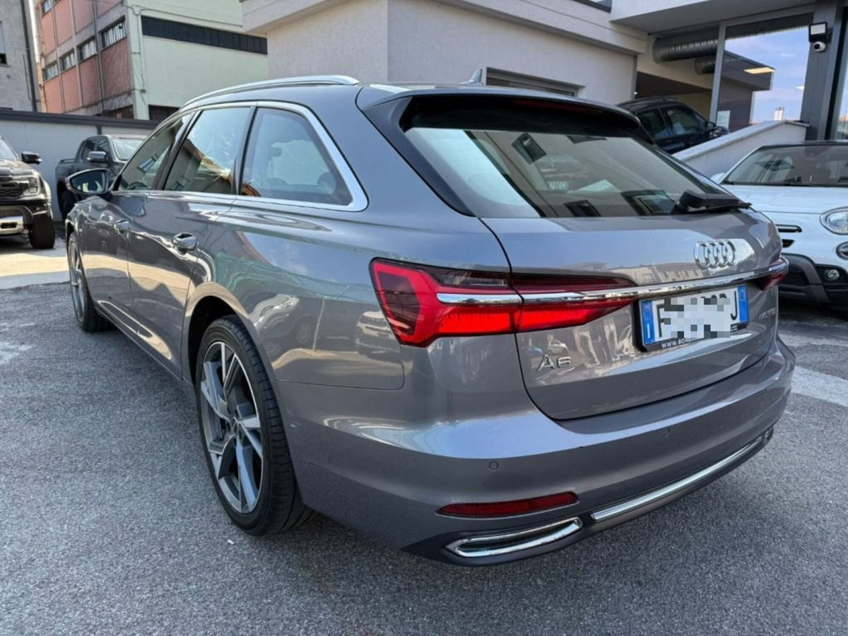 Audi A4 Avant 45 TFSI quattro S tronic Business Advanced (3)