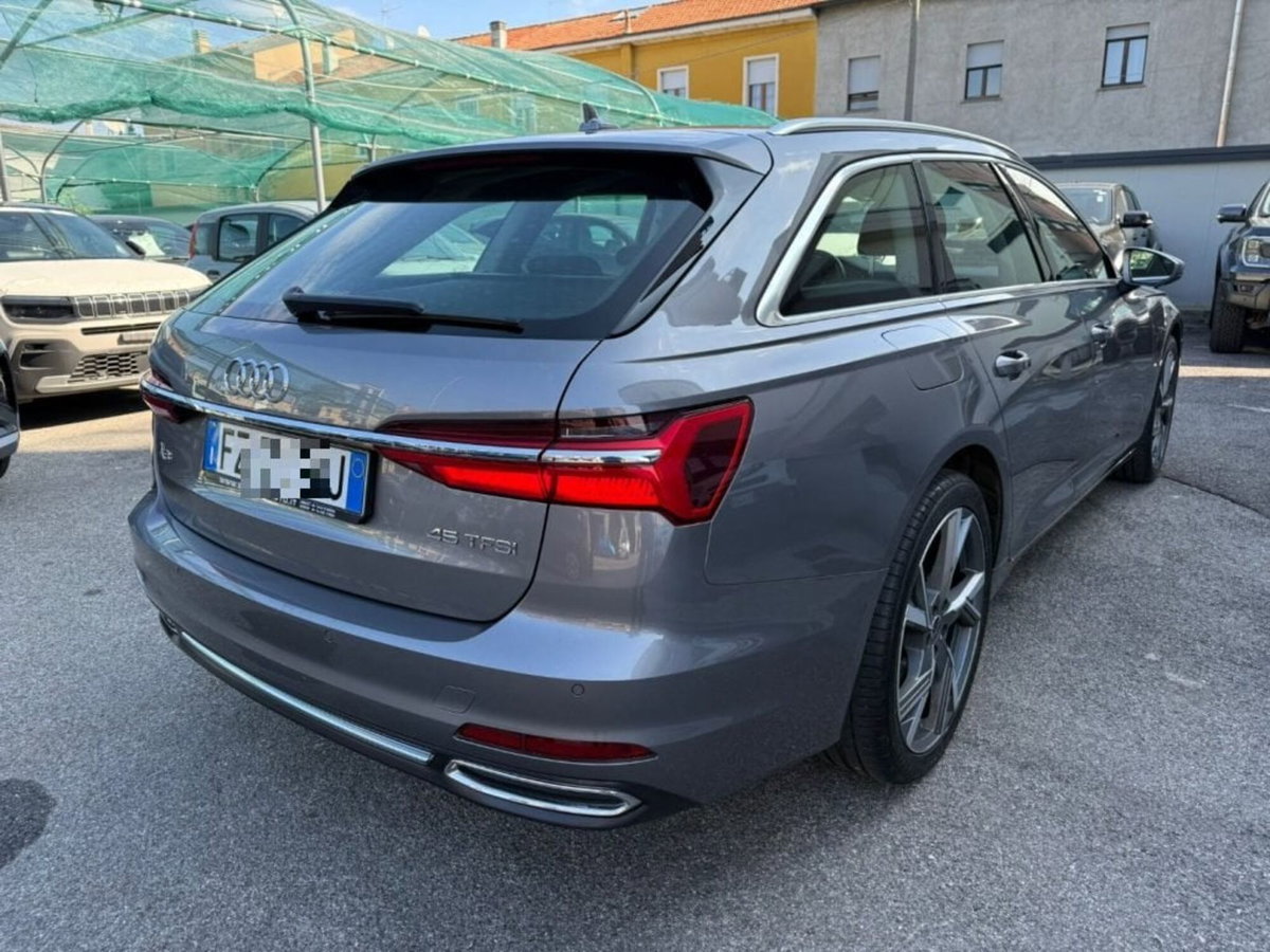 Audi A4 Avant 45 TFSI quattro S tronic Business Advanced (6)
