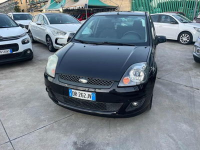 Ford Fiesta 1.4 TDCi 5p. Ambiente usata