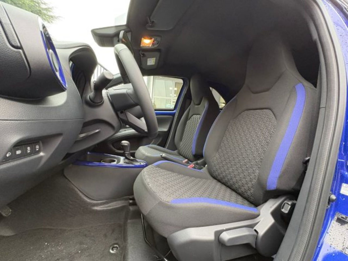 Toyota Aygo X 1.0 VVT-i 72 CV 5 porte Limited S-CVT (13)