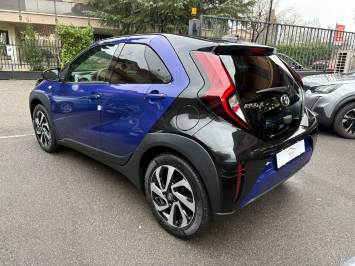 Toyota Aygo X 1.0 VVT-i 72 CV 5 porte Limited S-CVT (5)