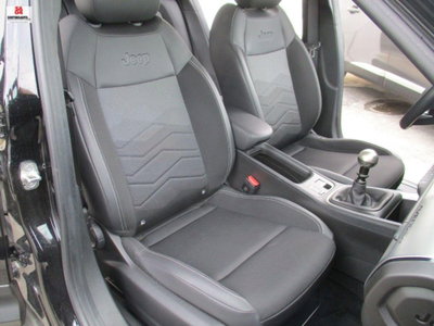 Jeep Avenger 1.2 turbo Altitude fwd 100cv (18)