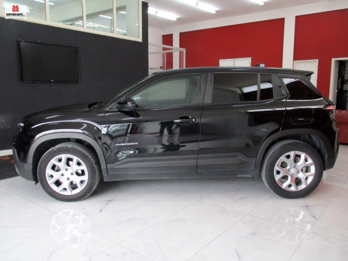 Jeep Avenger 1.2 turbo Altitude fwd 100cv (3)