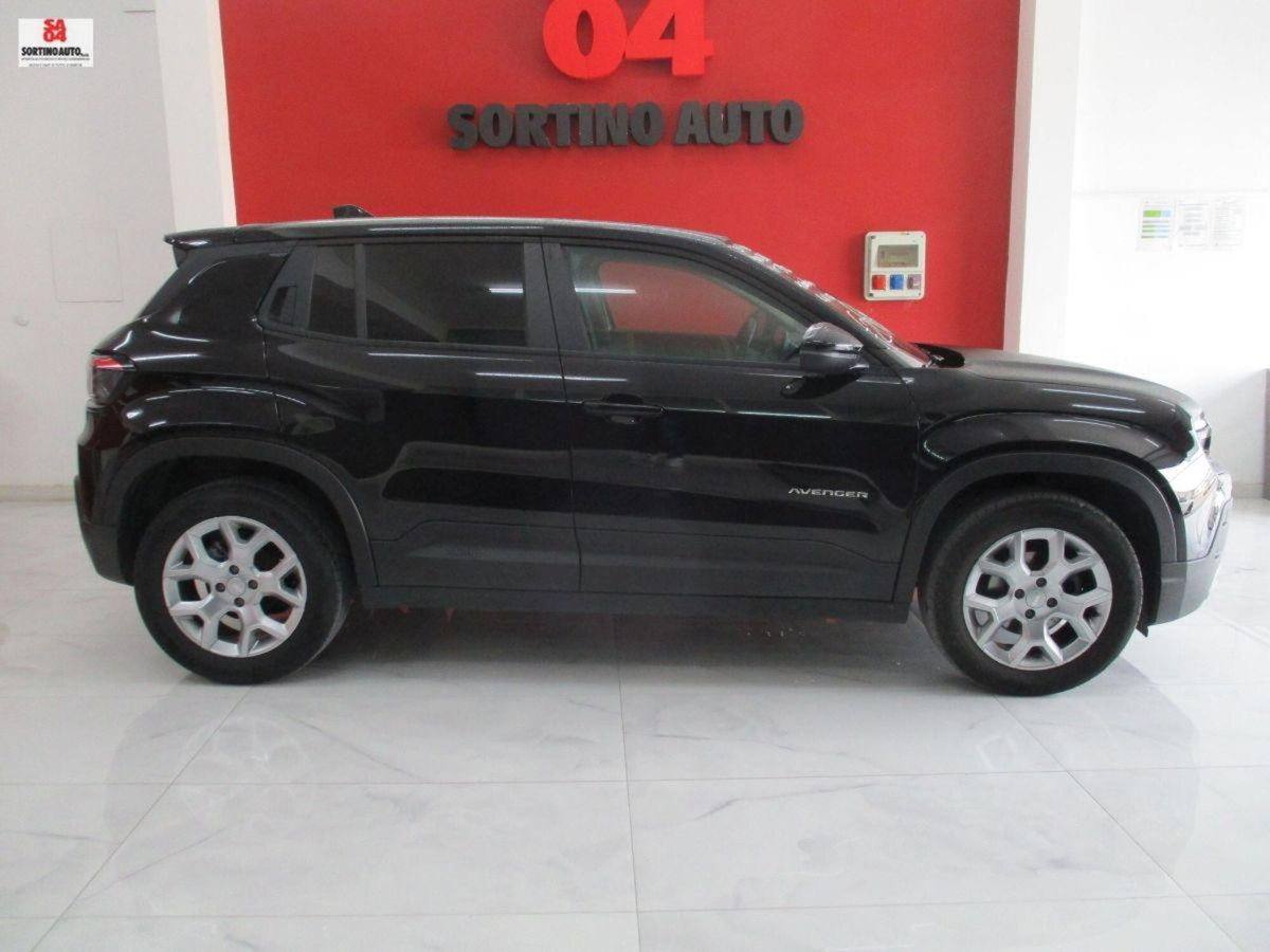 Jeep Avenger 1.2 turbo Altitude fwd 100cv (4)