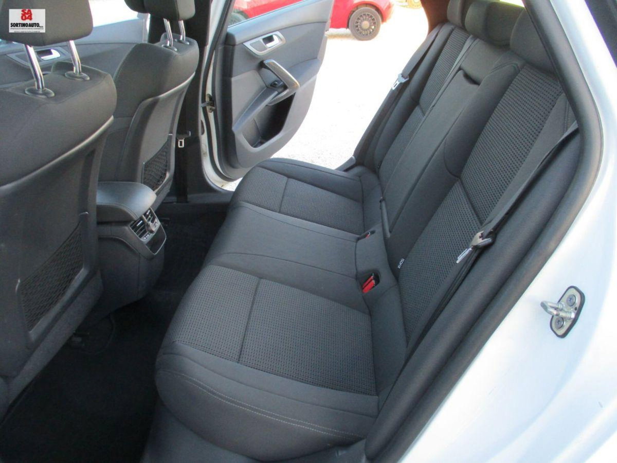 Peugeot 508 SW BlueHDi 120 EAT6 S&S Allure (16)