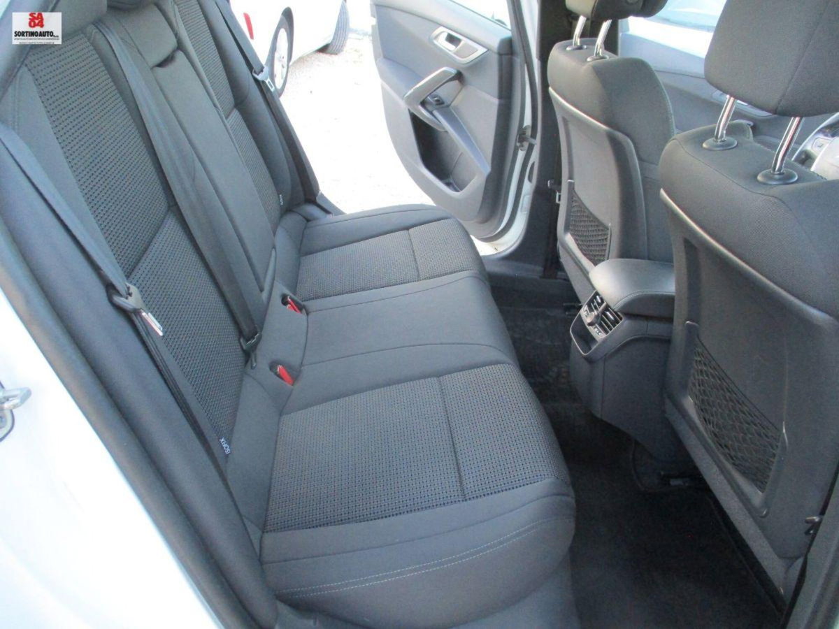 Peugeot 508 SW BlueHDi 120 EAT6 S&S Allure (18)