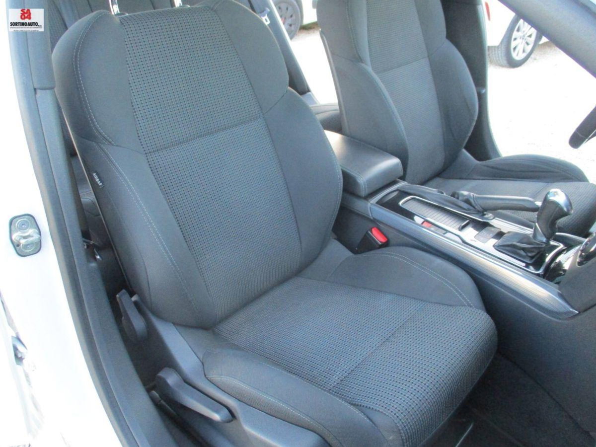 Peugeot 508 SW BlueHDi 120 EAT6 S&S Allure (20)