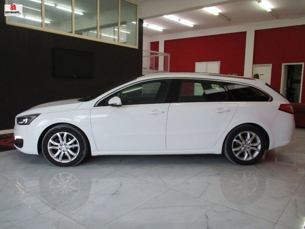 Peugeot 508 SW BlueHDi 120 EAT6 S&S Allure (3)