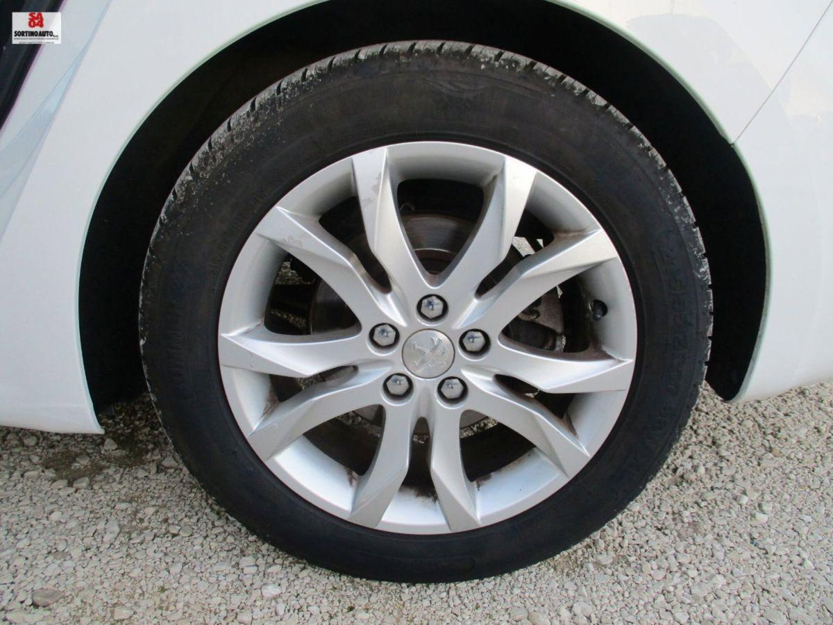 Peugeot 508 SW BlueHDi 120 EAT6 S&S Allure (7)