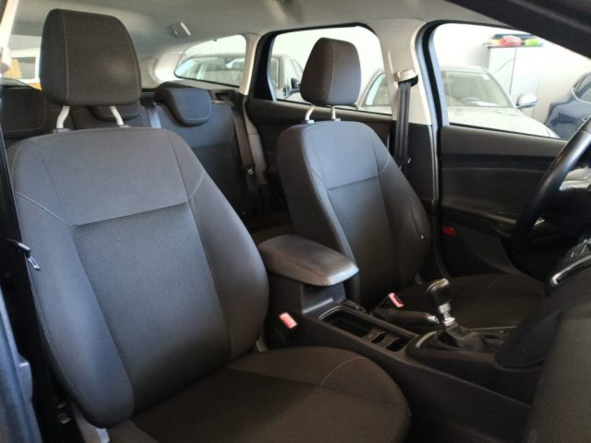 Ford Focus Station Wagon 1.5 TDCi 95 CV Start&Stop SW Titanium (17)