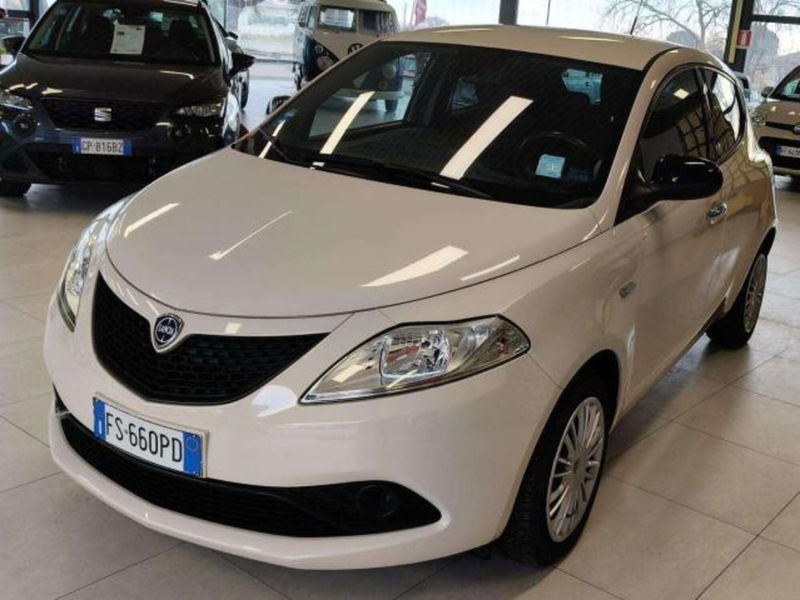 Lancia Ypsilon 1.2 69 CV 5 porte GPL Ecochic Gold