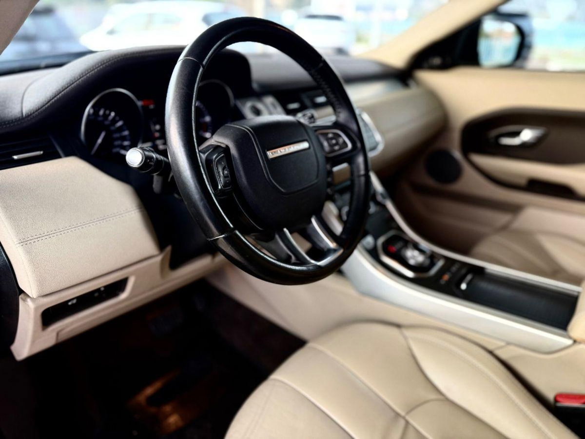Land Rover Range Rover Evoque 2.2 TD4 5p. Pure Tech Pack (12)
