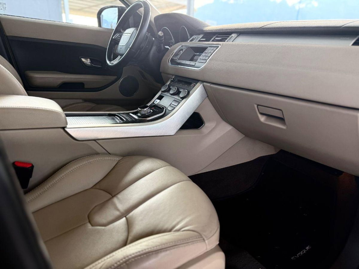 Land Rover Range Rover Evoque 2.2 TD4 5p. Pure Tech Pack (15)