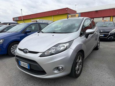 Ford Fiesta 1.4 TDCi 70CV 3 porte Titanium usata