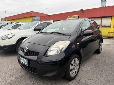 Toyota Yaris 1.0 5 porte usata