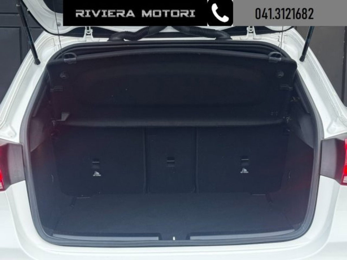 Mercedes-Benz Classe A Sedan 200 d Automatic 4Matic 4p. Sport (11)