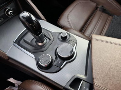 Alfa Romeo Stelvio Stelvio 2.2 Turbodiesel 210 CV AT8 Q4 Executive (11)
