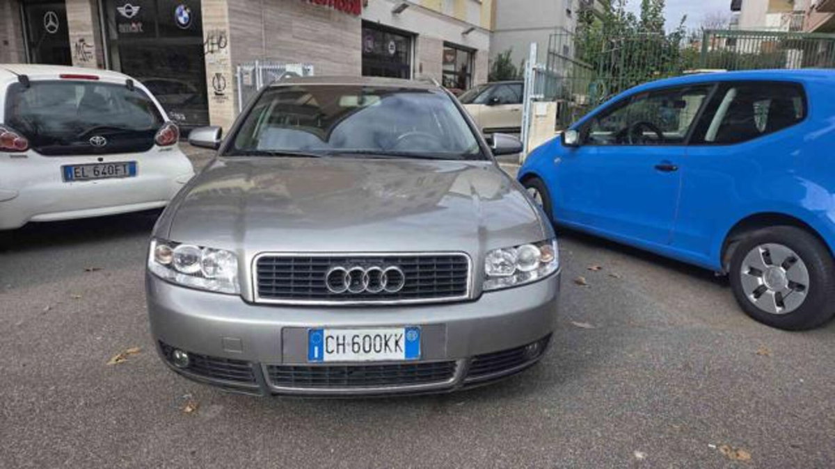 Audi A4 Avant 2.0 16V FSI cat