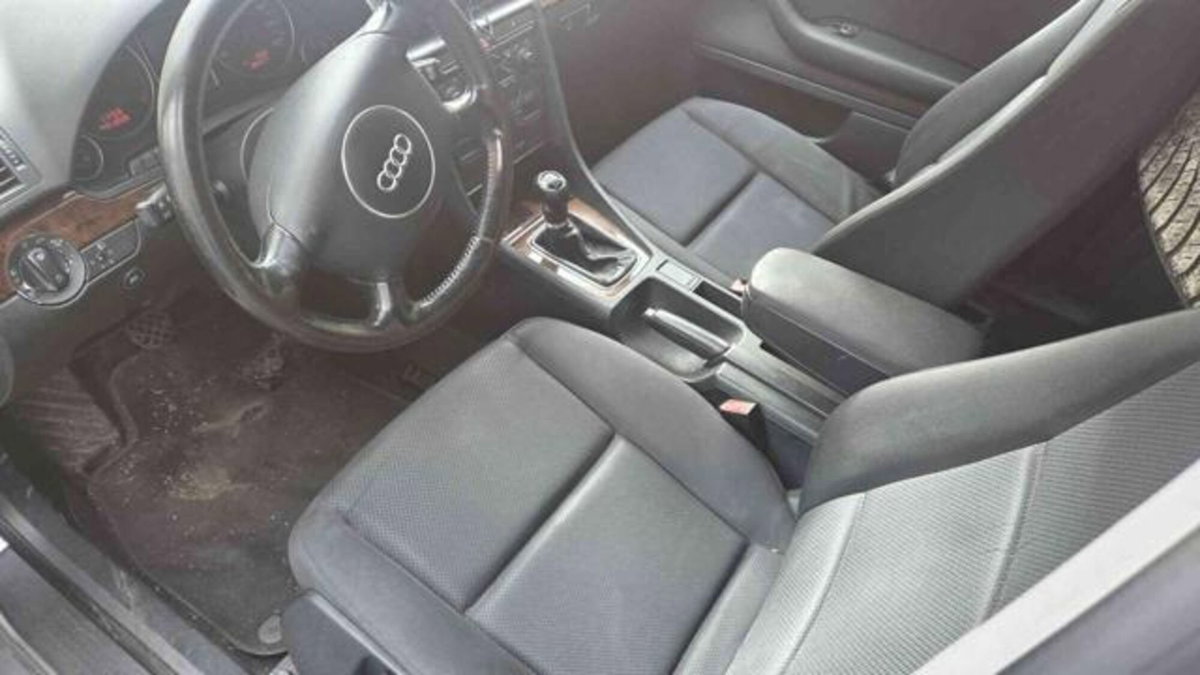 Audi A4 Avant 2.0 16V FSI cat (6)