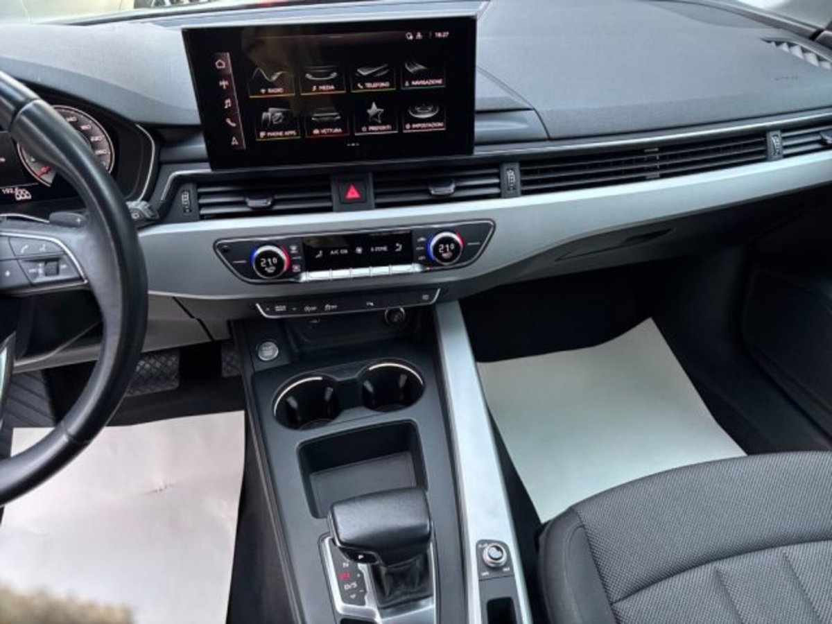 Audi A4 Avant 35 TDI/163 CV S tronic Business Advanced (12)