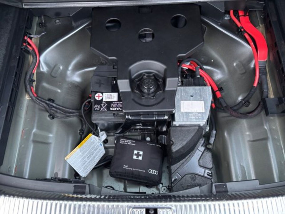 Audi A4 Avant 35 TDI/163 CV S tronic Business Advanced (16)