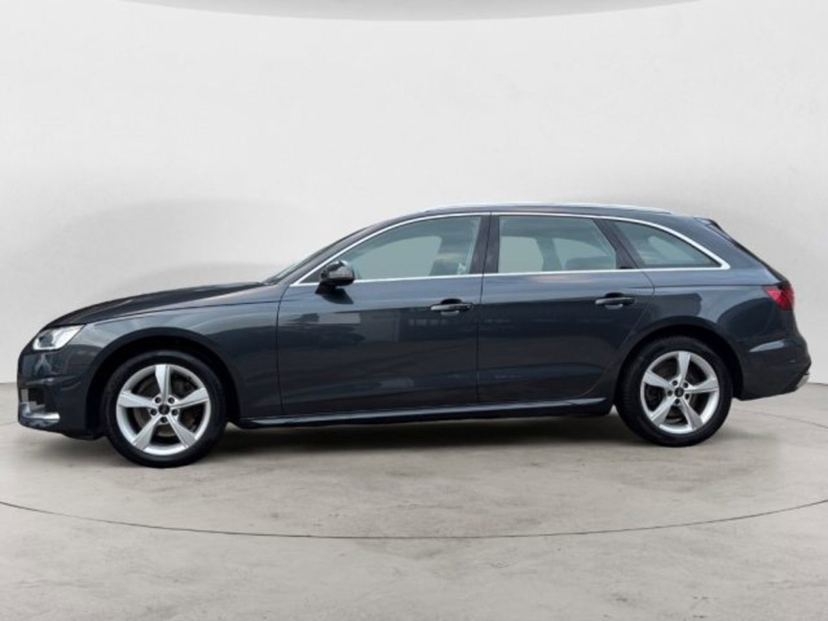 Audi A4 Avant 35 TDI/163 CV S tronic Business Advanced (2)
