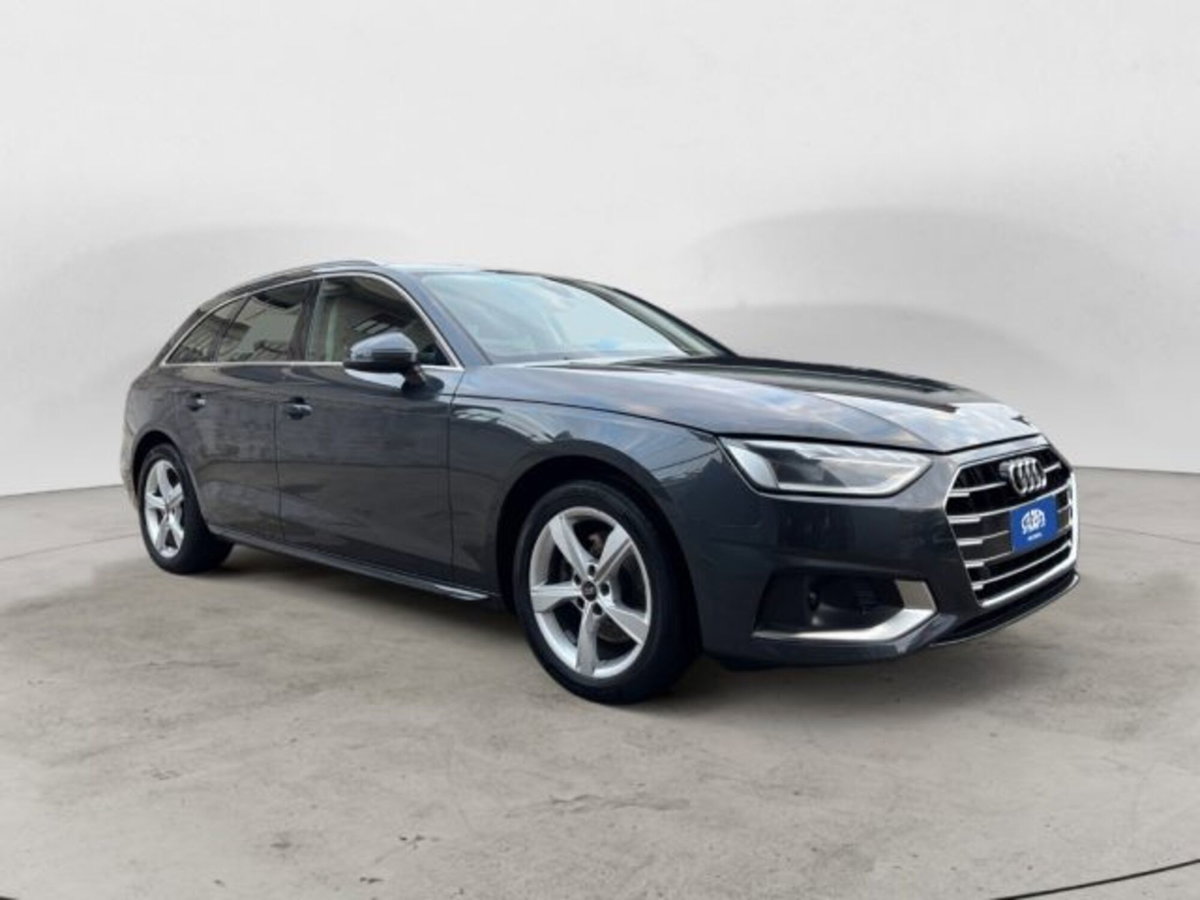 Audi A4 Avant 35 TDI/163 CV S tronic Business Advanced (6)