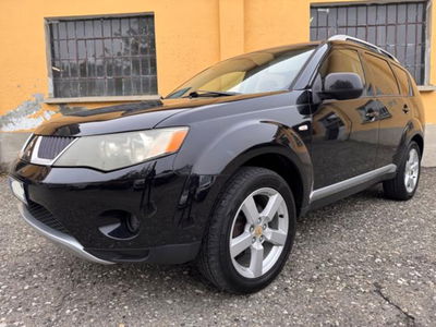 Mitsubishi Outlander 2.0 DI-D Intense DPF usata