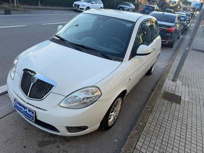 Lancia Ypsilon 1.2 69 CV Argento usata